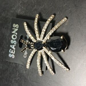 Rhinestone  Clip/Broch On Pendant Spider/Tarantula